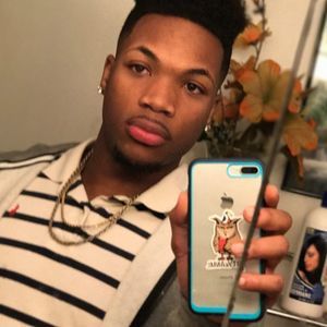 Meet your Posher, Terrell